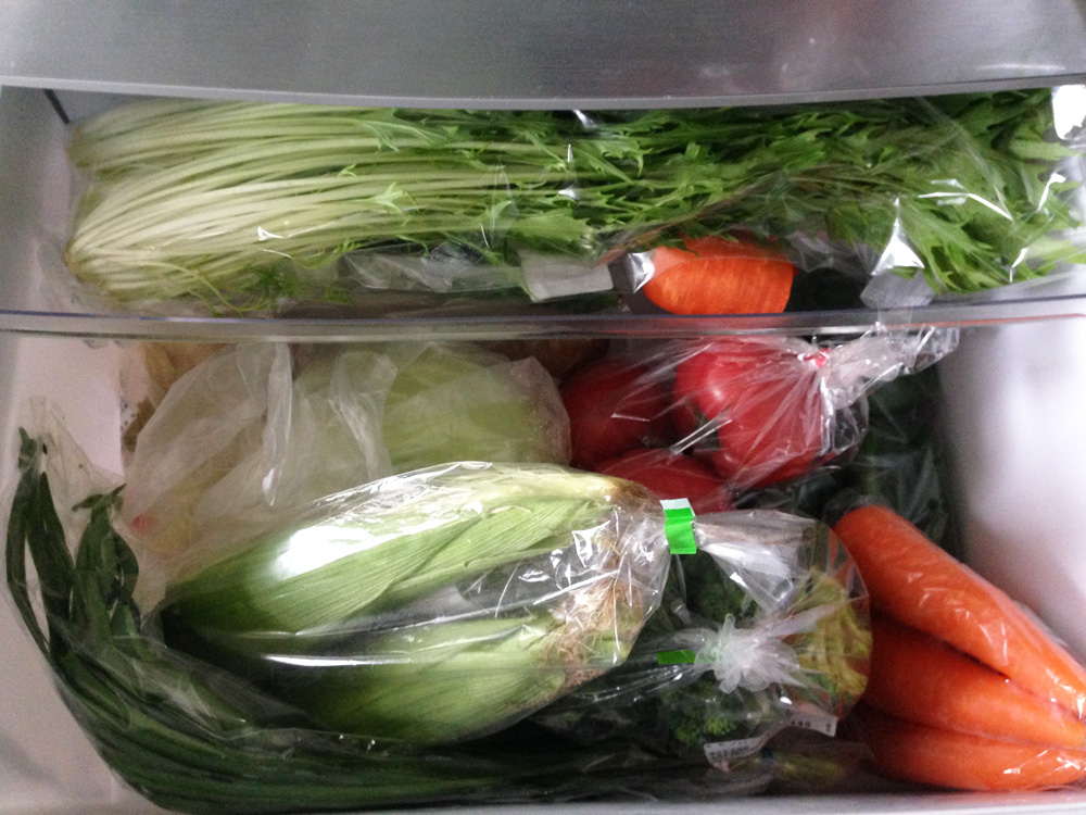 野菜で冷蔵庫がいっぱい