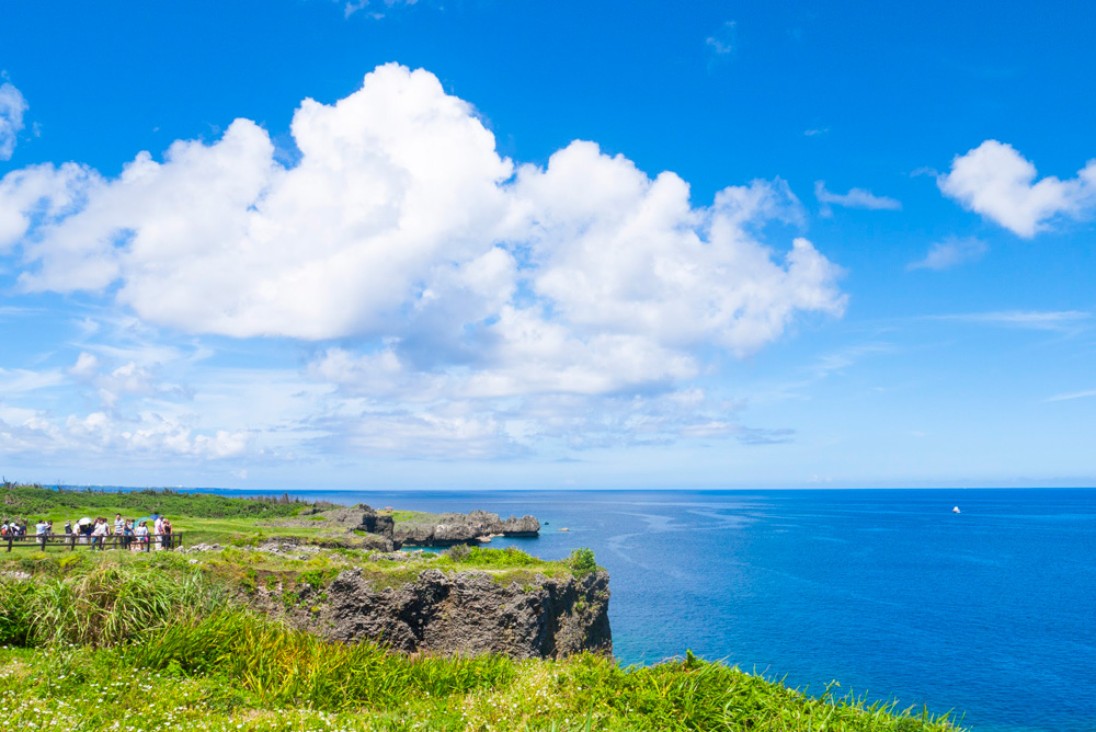 沖縄県の中部に万座毛はある