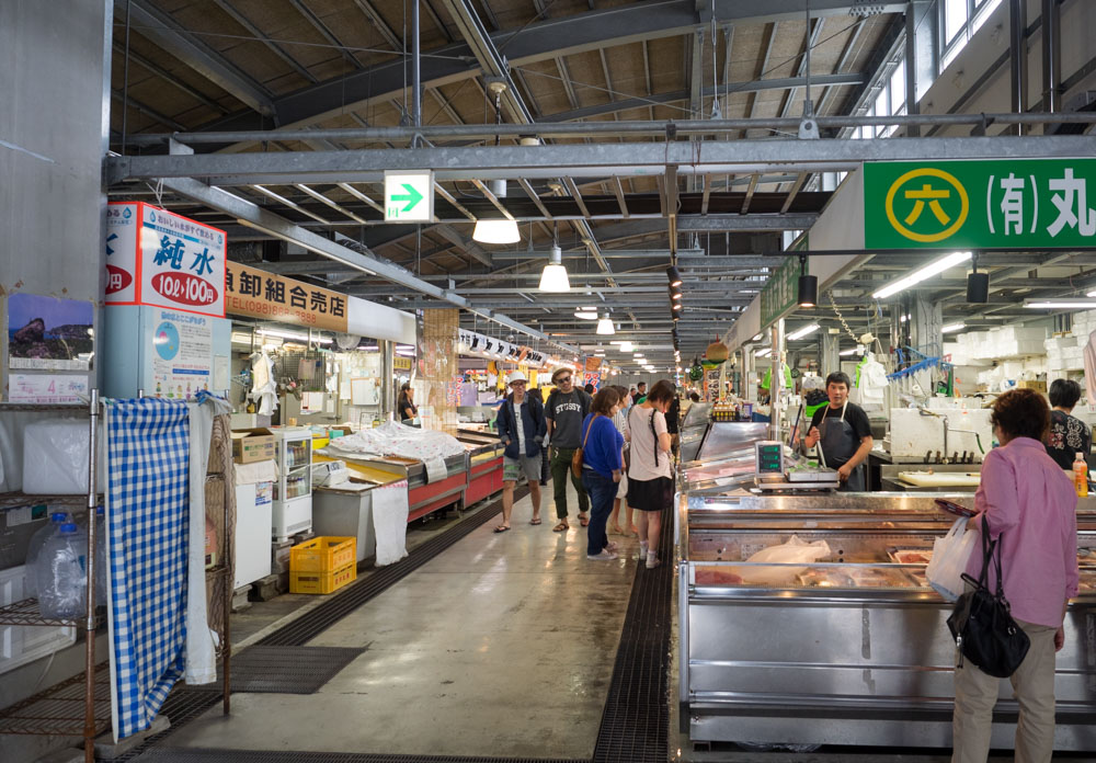 いゆまち市場の店内