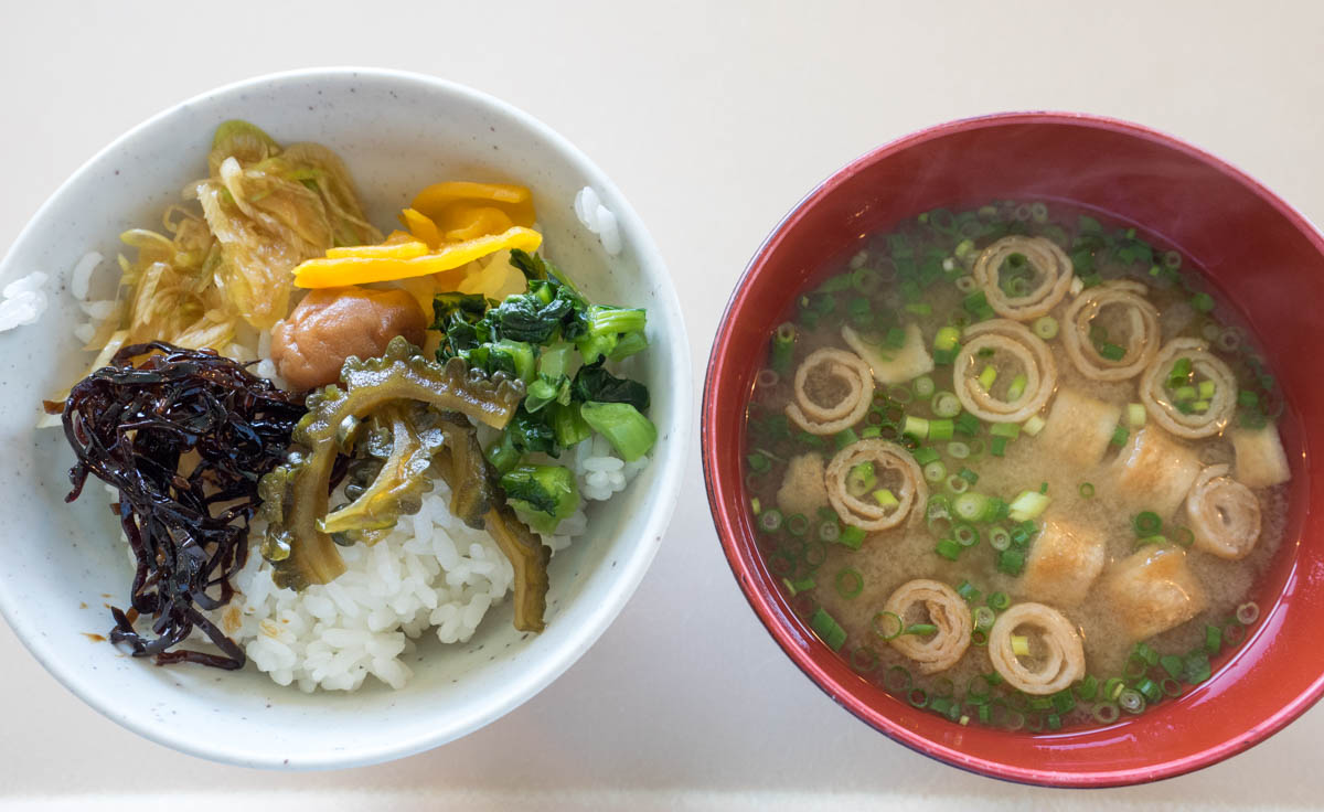 みそ汁・ご飯