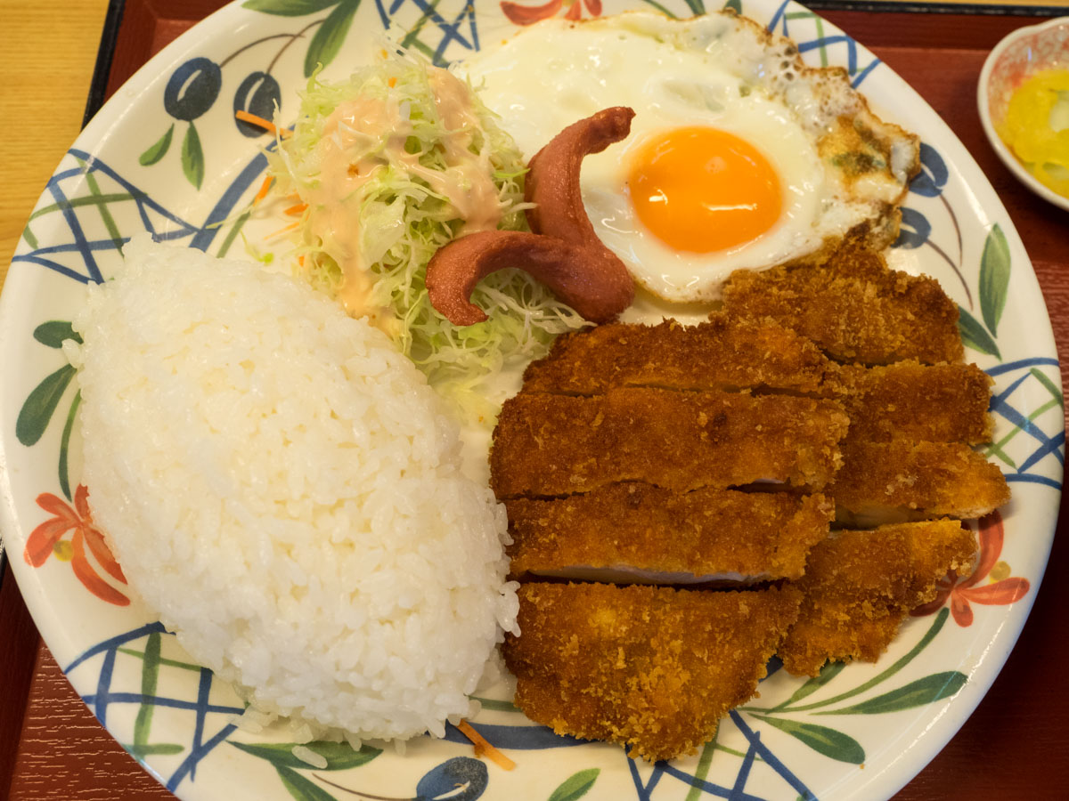 目玉焼きとウィンナー