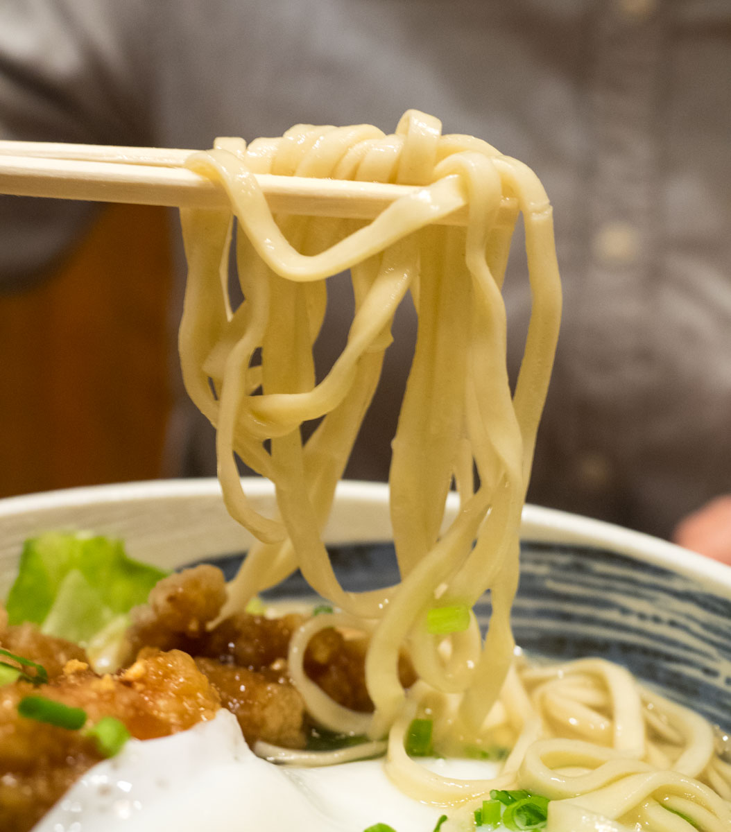 アツアツの麺