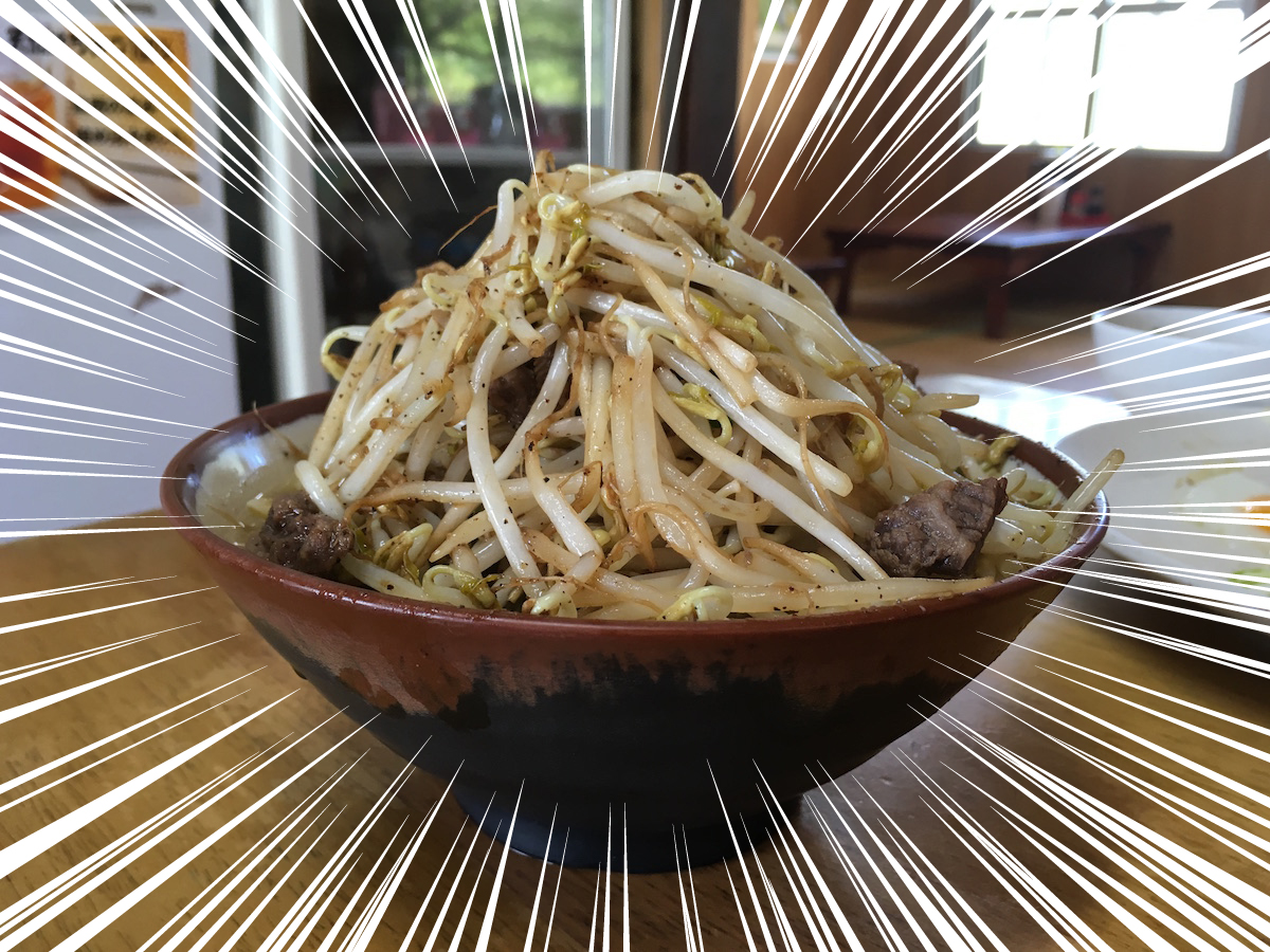 前田食堂の大盛り牛肉そば