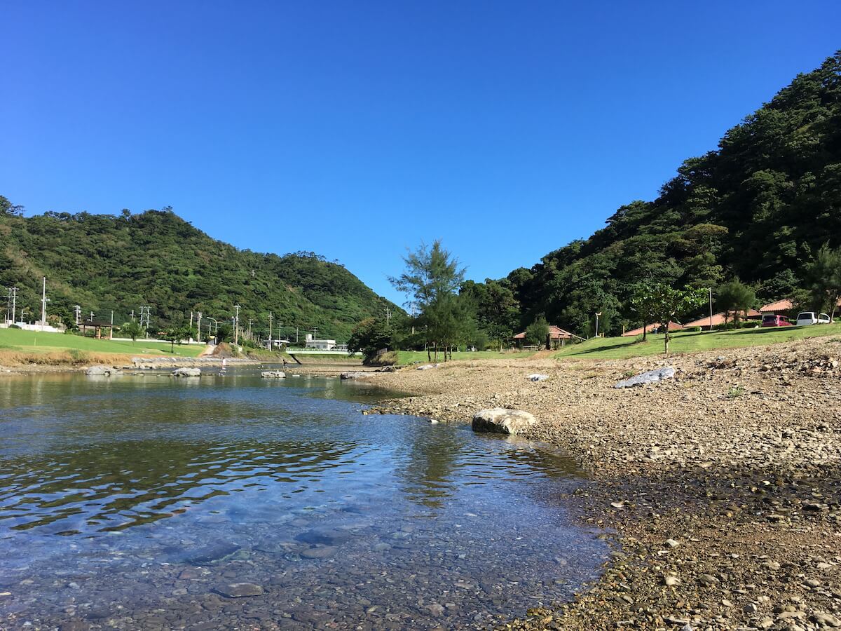 目の前は清流