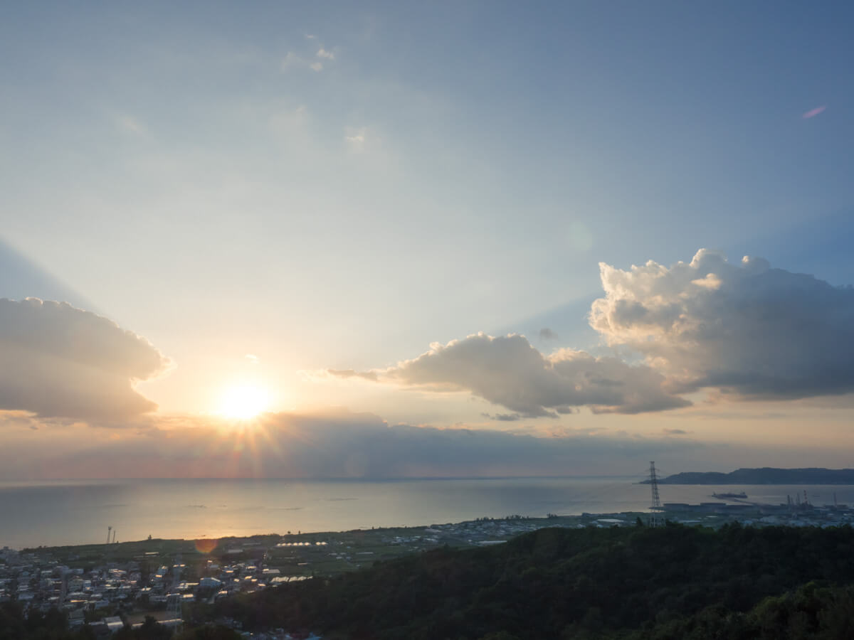 中城からの朝日