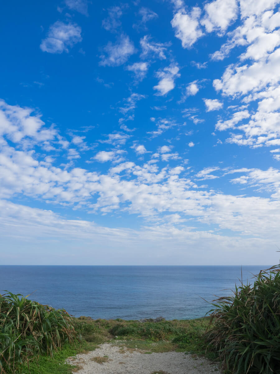 海が広がる