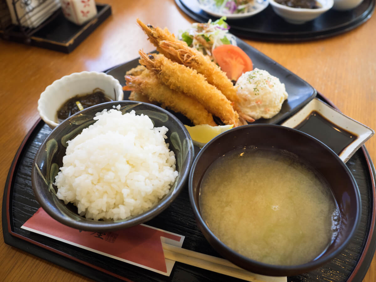 エビフライ定食