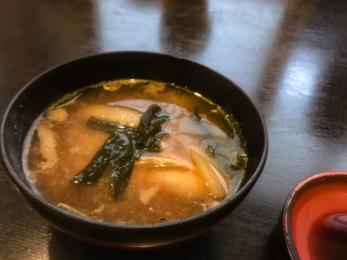 魚だしの汁物