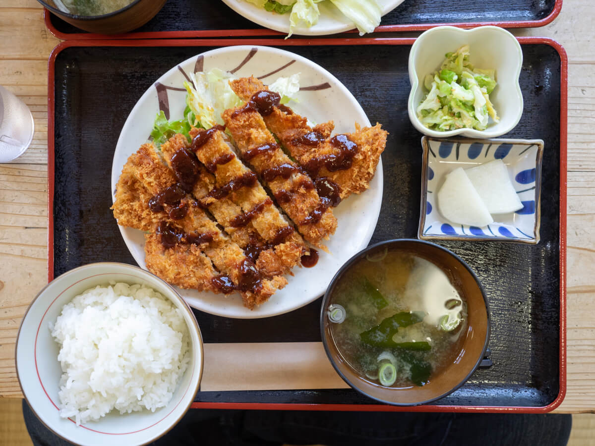 とんかつ定食