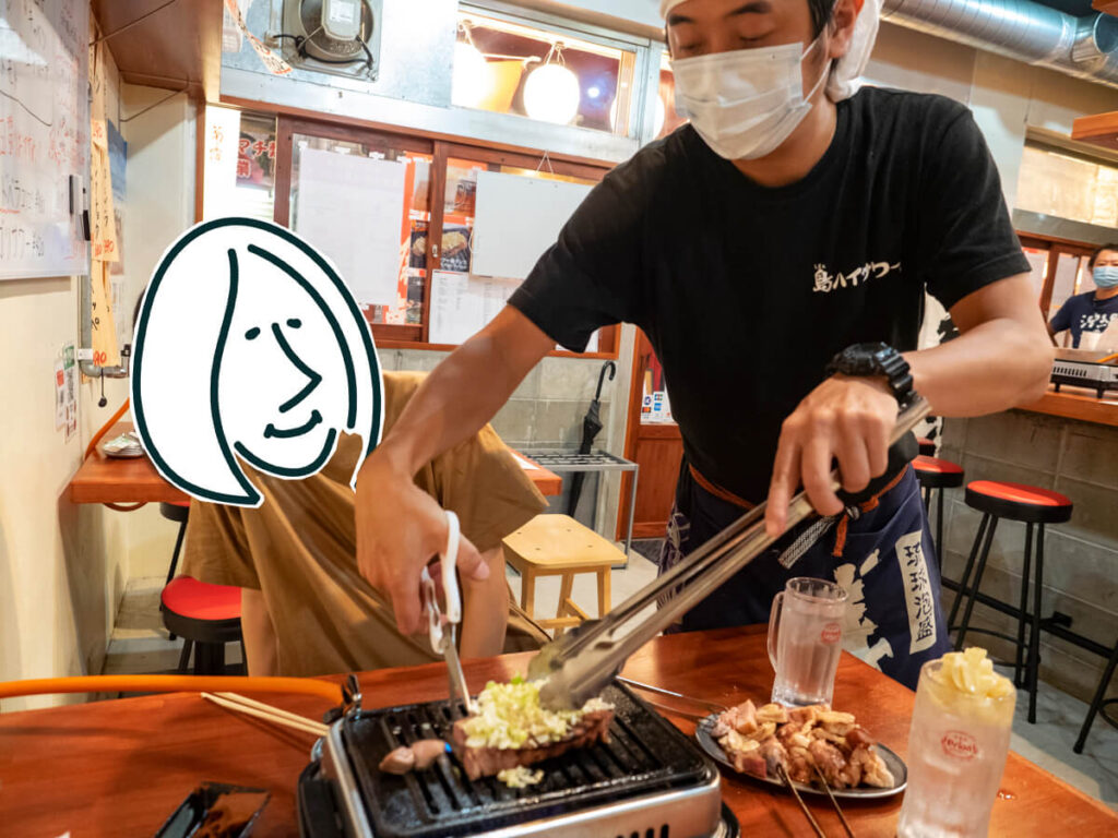 タンを店員さんに切ってもらう