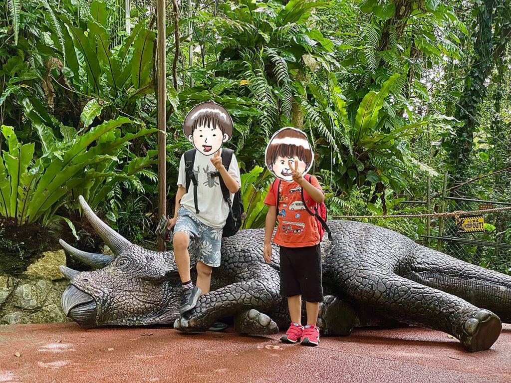 トリケラトプスと記念撮影