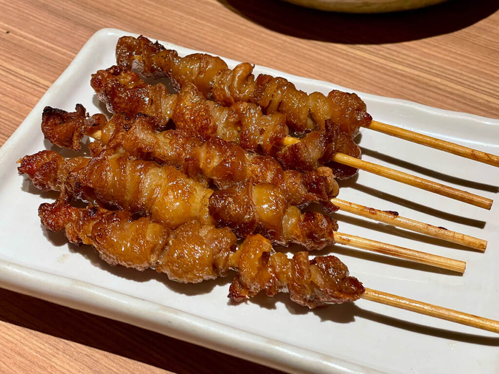 ぐるぐる鶏皮串