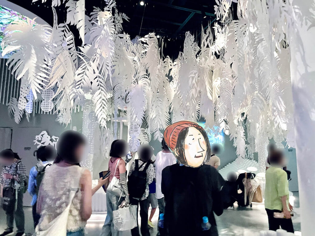 切り絵の展示