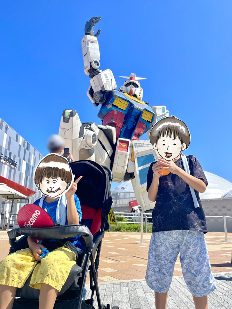 ガンダムとポーズ