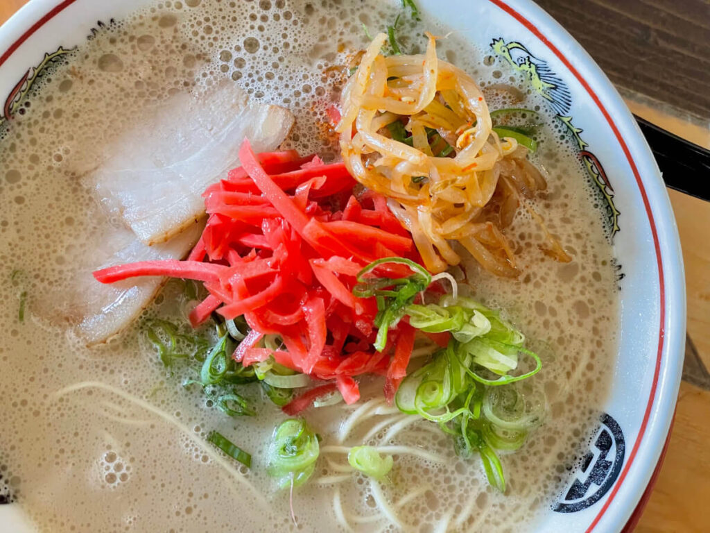 マル安の豚骨ラーメン
